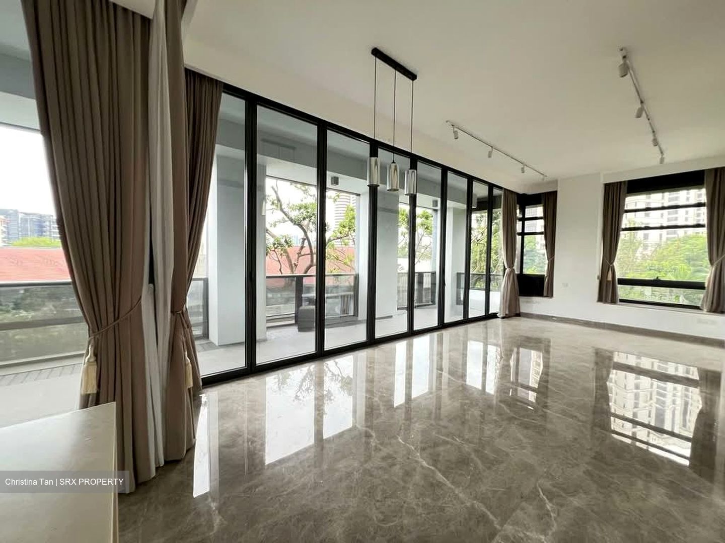 Nouvel 18 (D10), Condominium #563813651